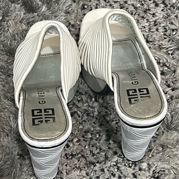 Givenchy Ribbed Platform Mules Sandals - Picture 5 of 15